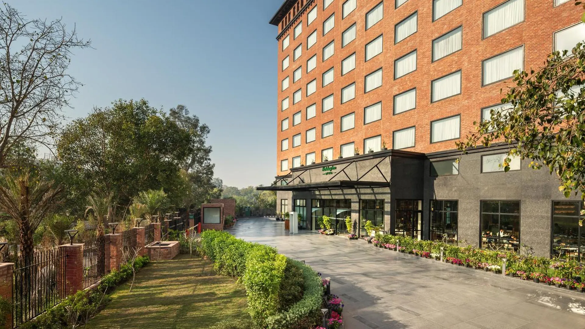 Holiday Inn Gurgaon Nh8 By Ihg Indie