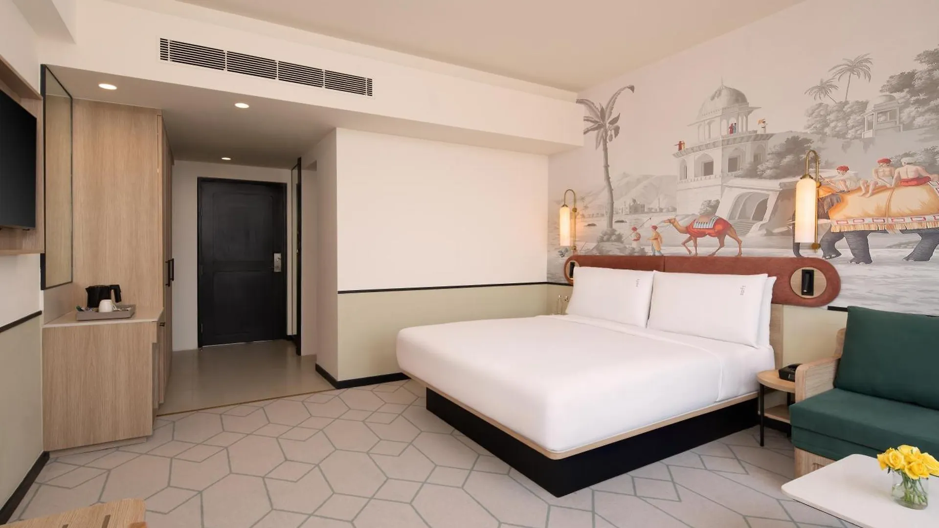 Holiday Inn Gurgaon Nh8 By Ihg