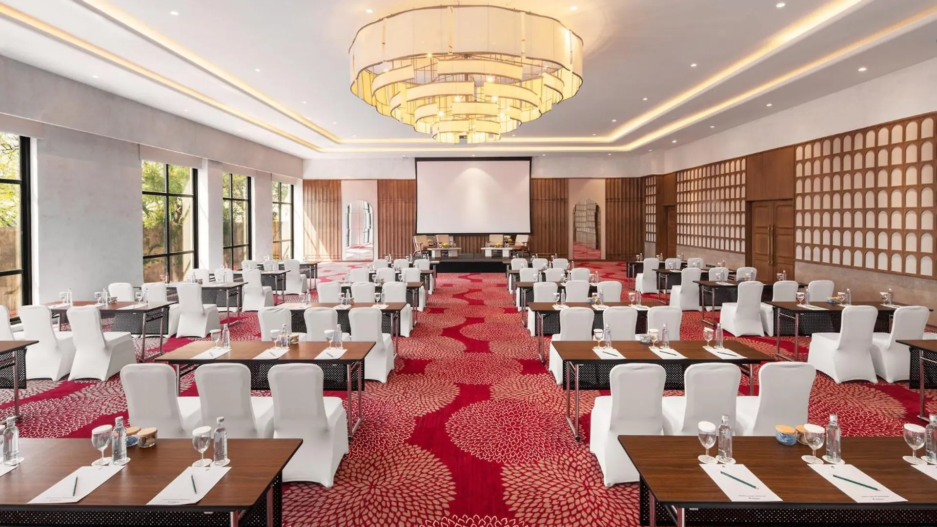 Holiday Inn Gurgaon Nh8 By Ihg 호텔