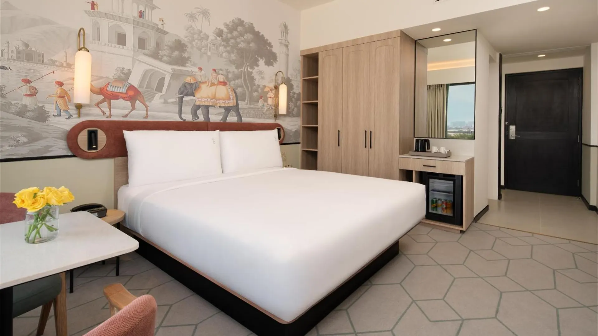 Holiday Inn Gurgaon Nh8 By Ihg
