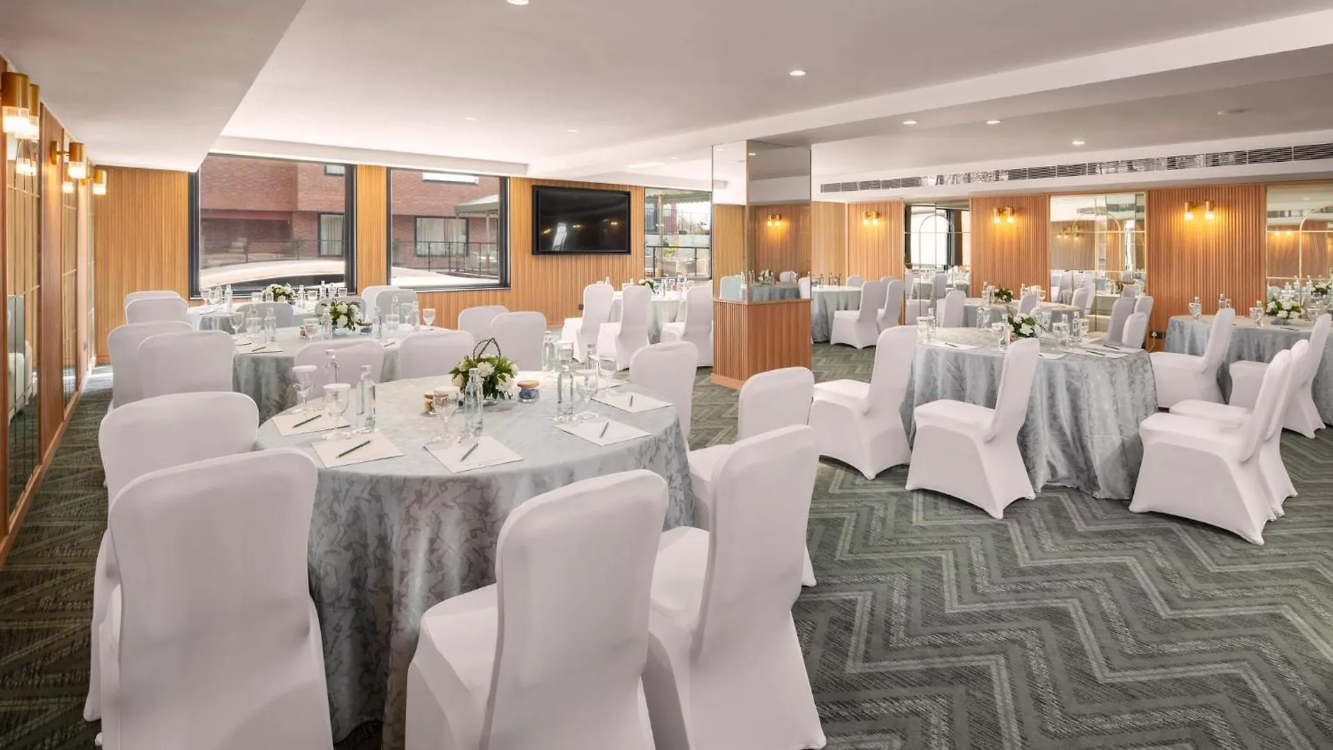 Holiday Inn Gurgaon Nh8 By Ihg 4*,  인도
