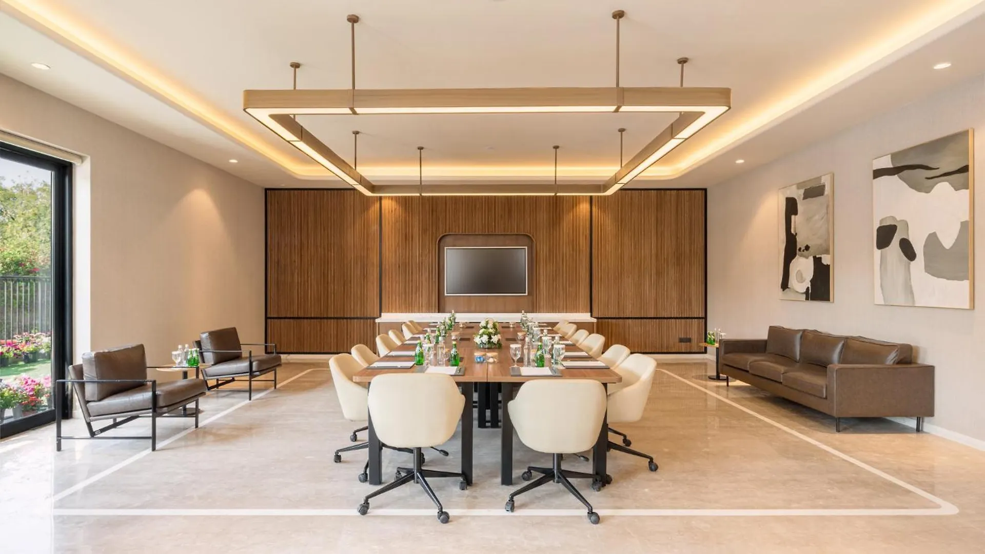Holiday Inn Gurgaon Nh8 By Ihg 호텔